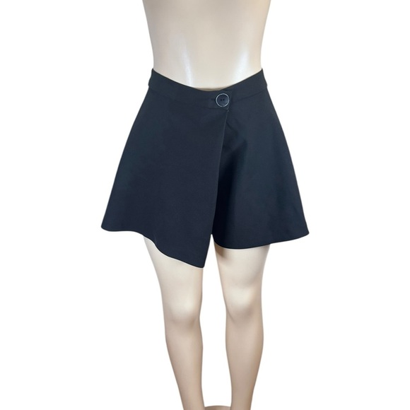 Stylish Black Skort - Picture 1 of 11
